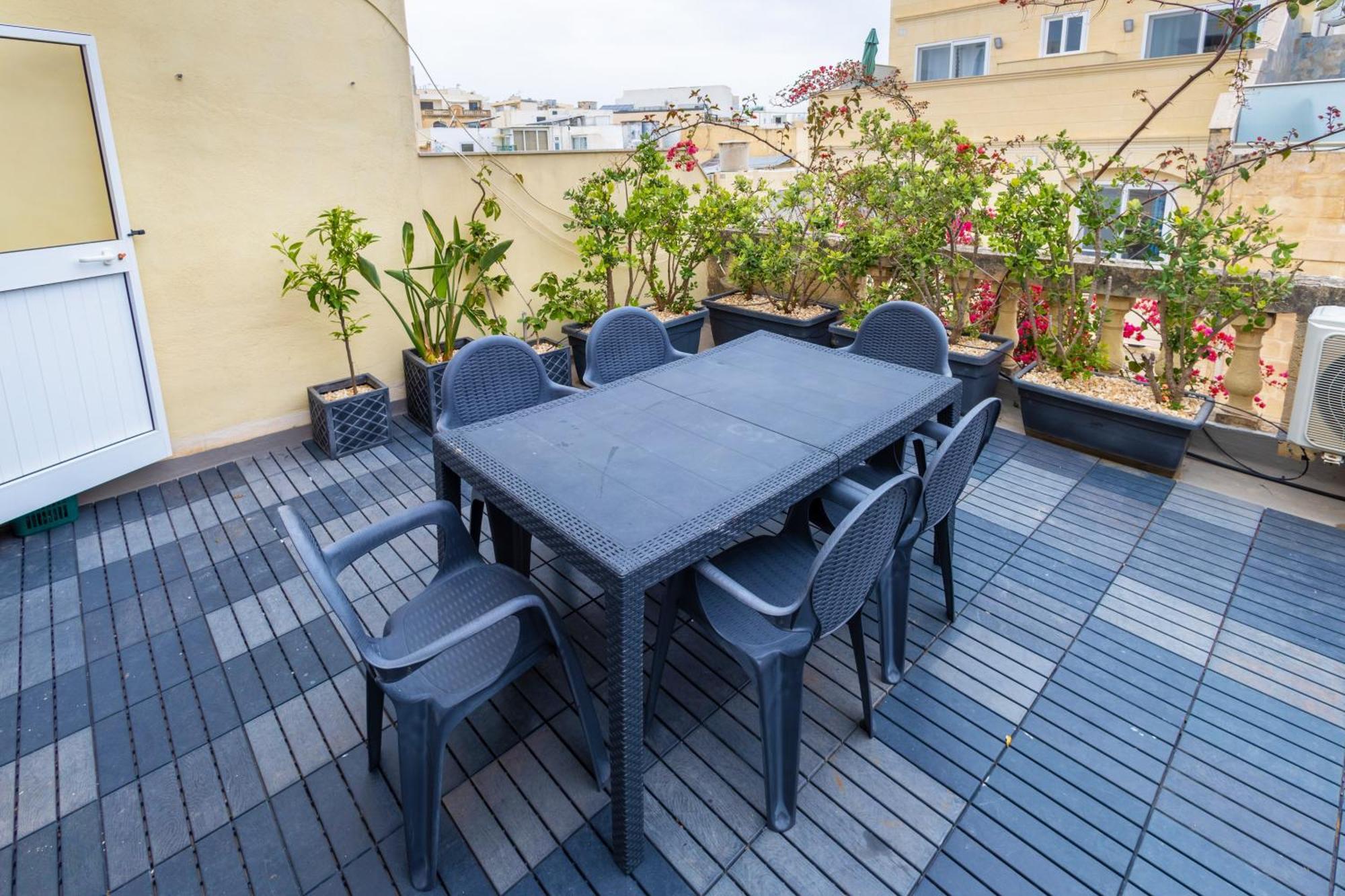 Quiet Ensuite Budget Twin Room Sliema Eksteriør billede